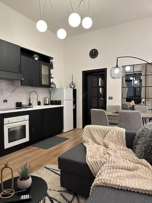 Apartamento La Casa Di Marlu - Gorgeous Flat In Catania Centre Exterior foto